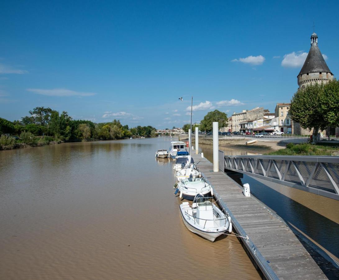 Logis Hotel De La Tour Libourne Eksteriør bilde