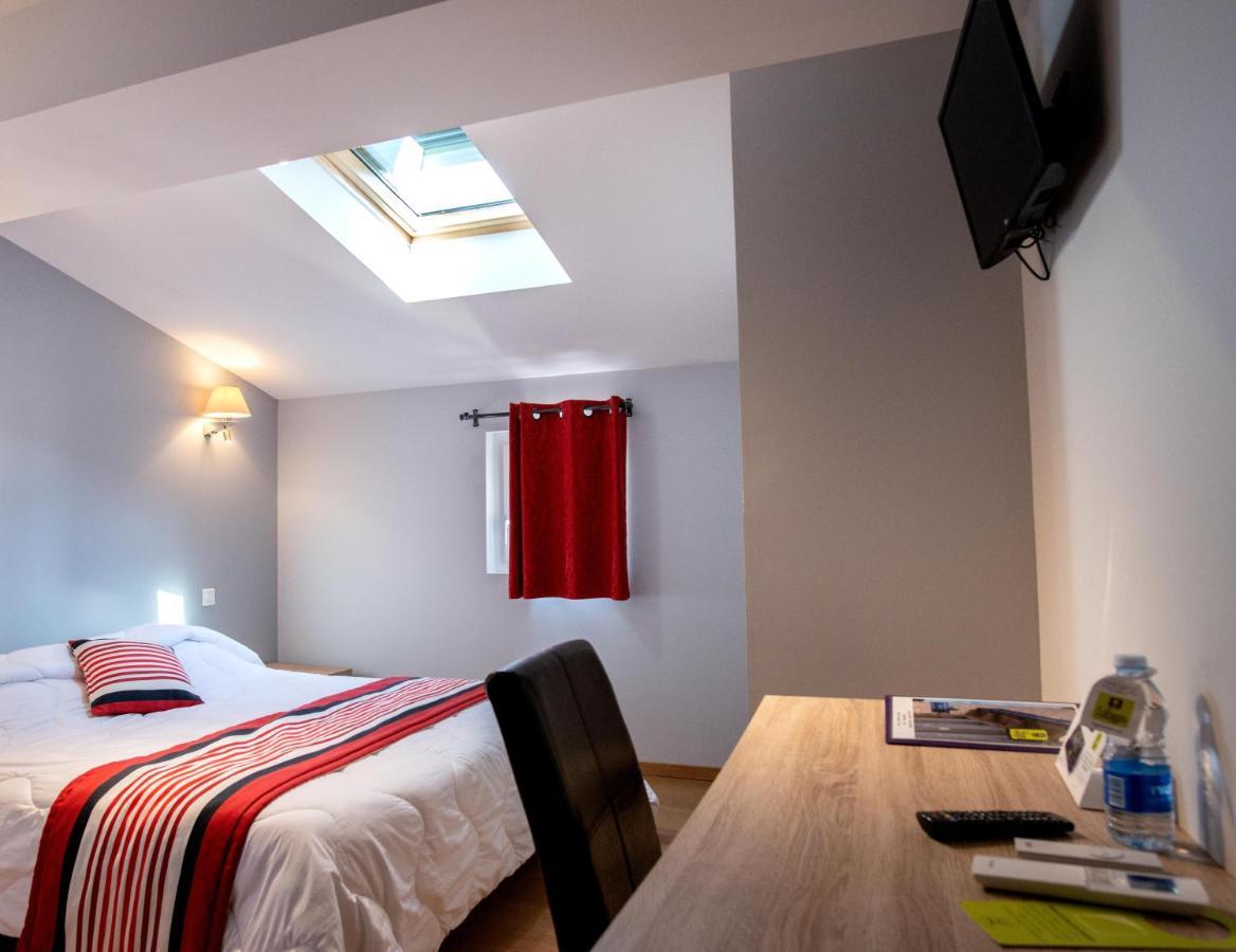 Logis Hotel De La Tour Libourne Eksteriør bilde