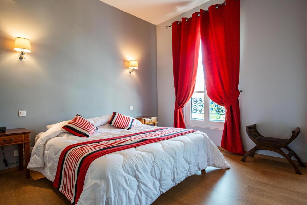 Logis Hotel De La Tour Libourne Eksteriør bilde