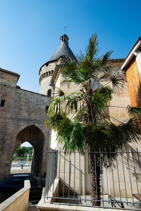 Logis Hotel De La Tour Libourne Eksteriør bilde