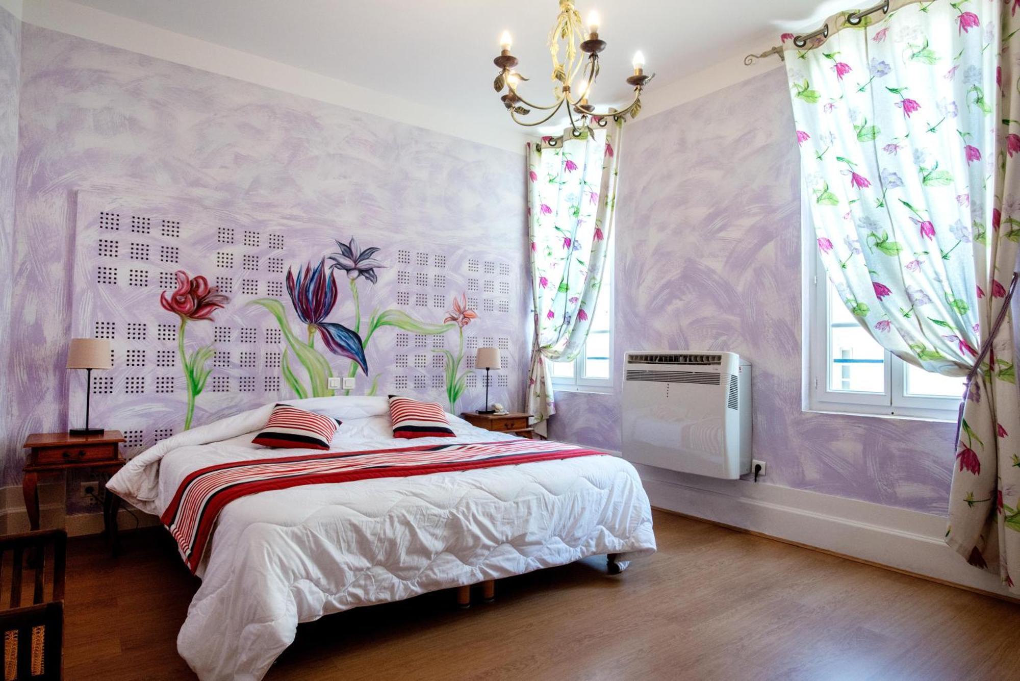 Logis Hotel De La Tour Libourne Eksteriør bilde